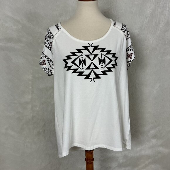 Pendleton White Short Sleeve Tee Black & Red Southwestern Print L - Picture 1 of 6